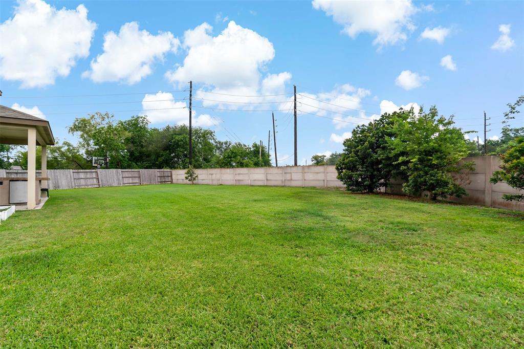 13102 Dover Bluff Drive, Rosharon, Texas image 35