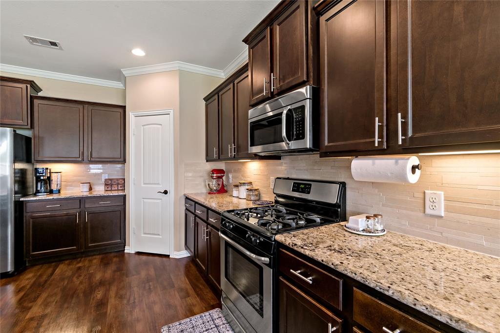 13102 Dover Bluff Drive, Rosharon, Texas image 15