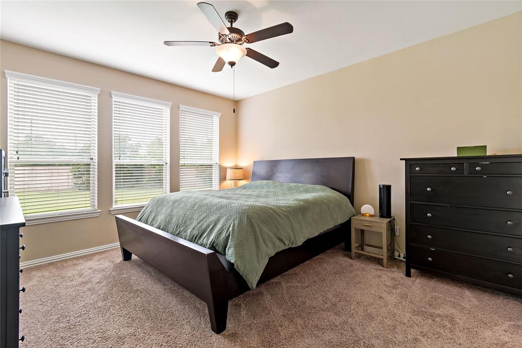 13102 Dover Bluff Drive, Rosharon, Texas image 17