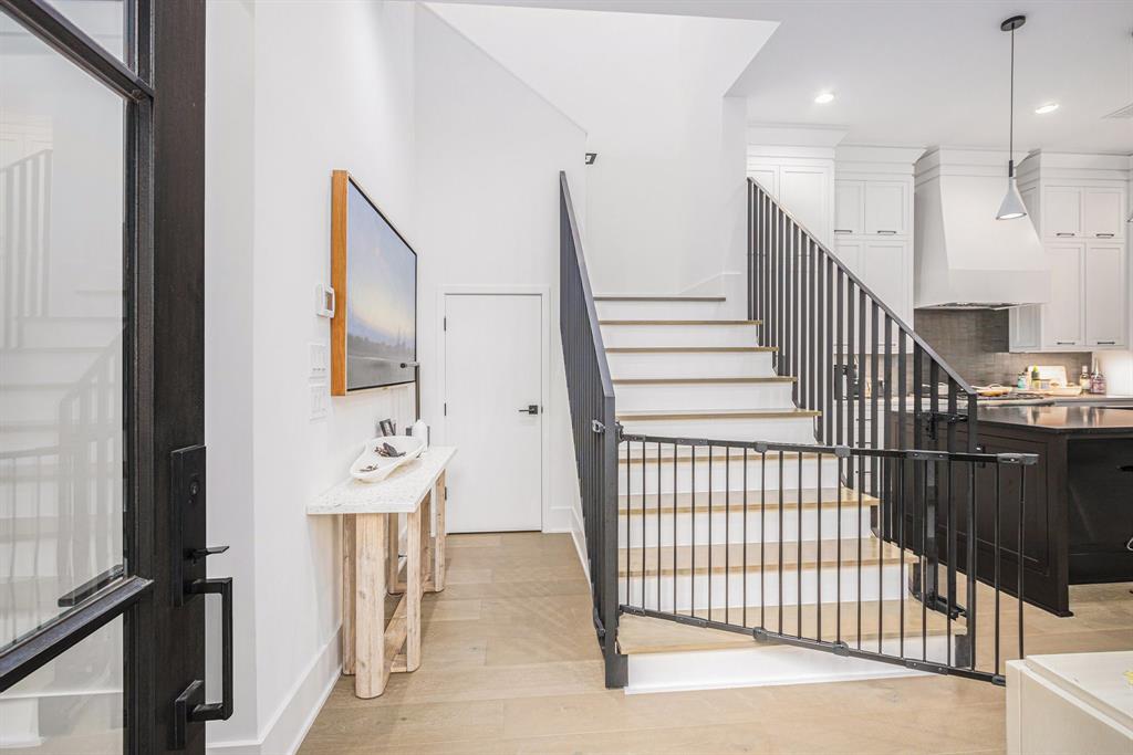 326 W 23rd Street
