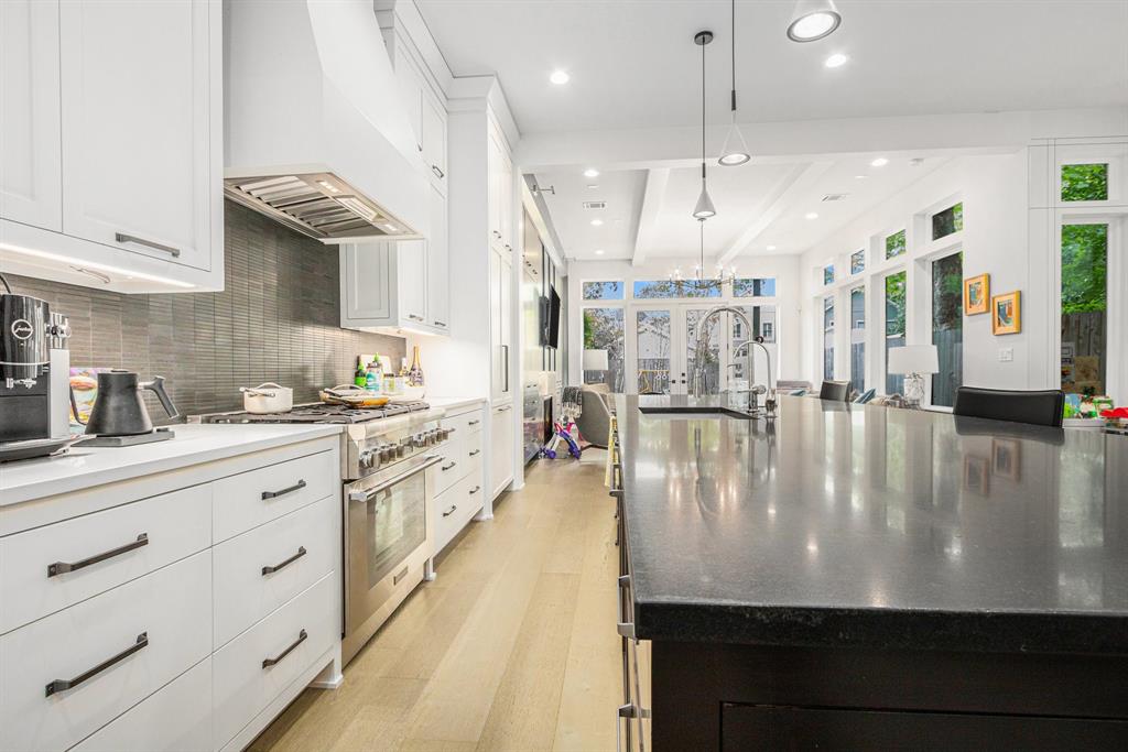 326 W 23rd Street