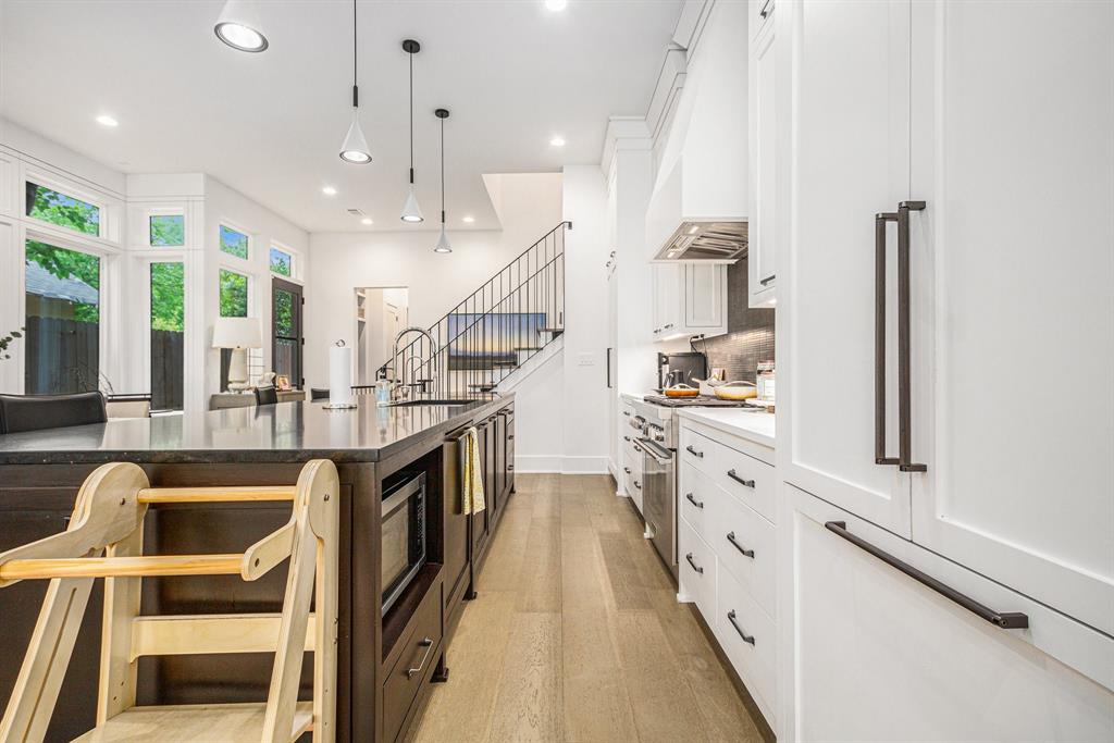 326 W 23rd Street