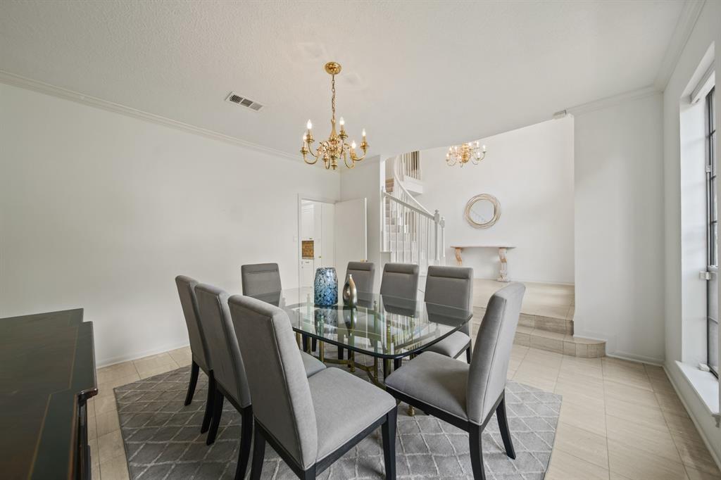 203 Laurel Springs Court, Sugar Land, Texas image 6