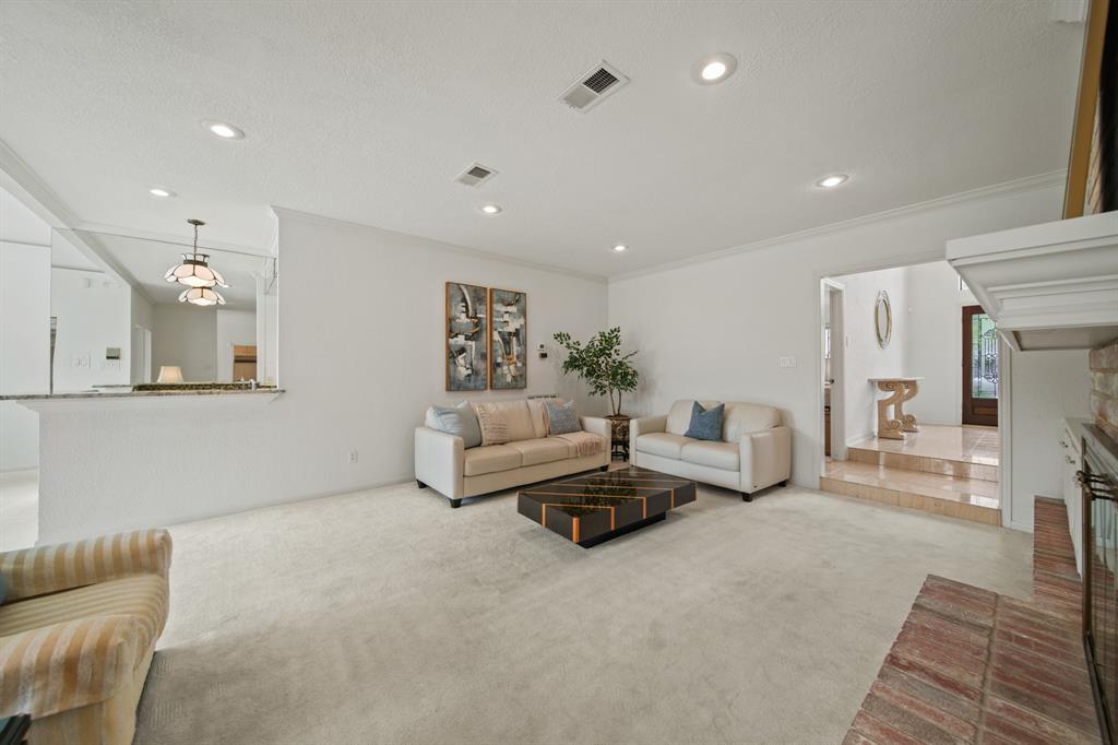203 Laurel Springs Court, Sugar Land, Texas image 16