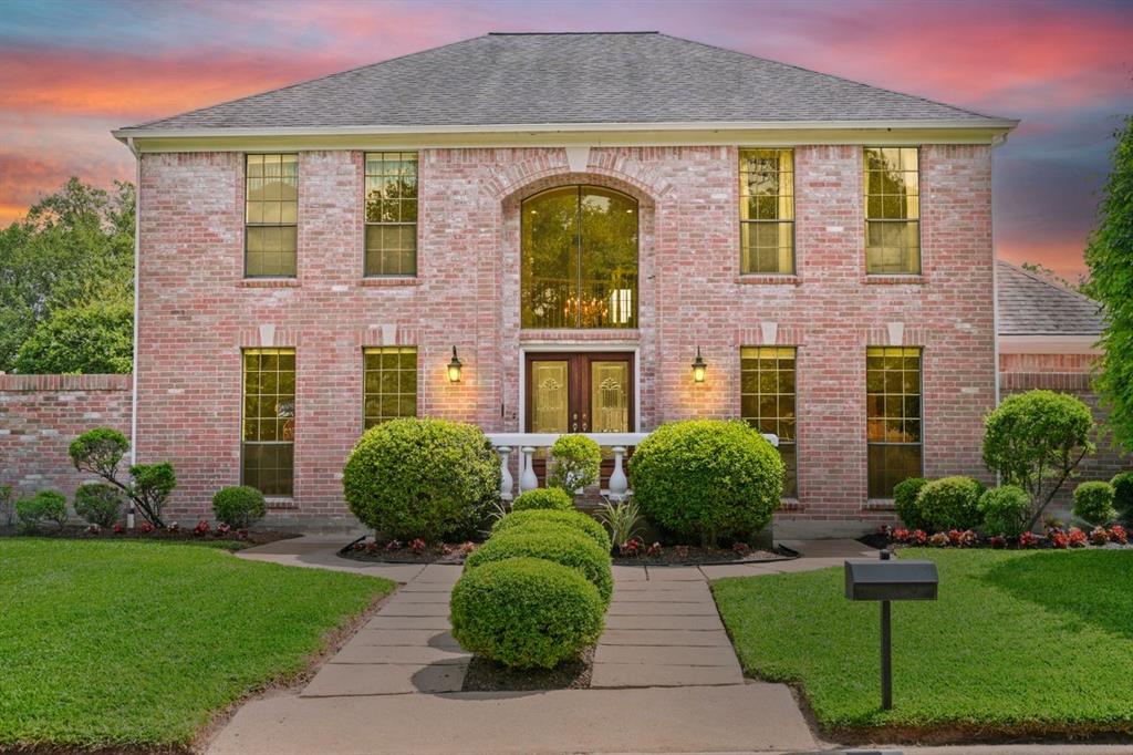 203 Laurel Springs Court, Sugar Land, Texas image 1