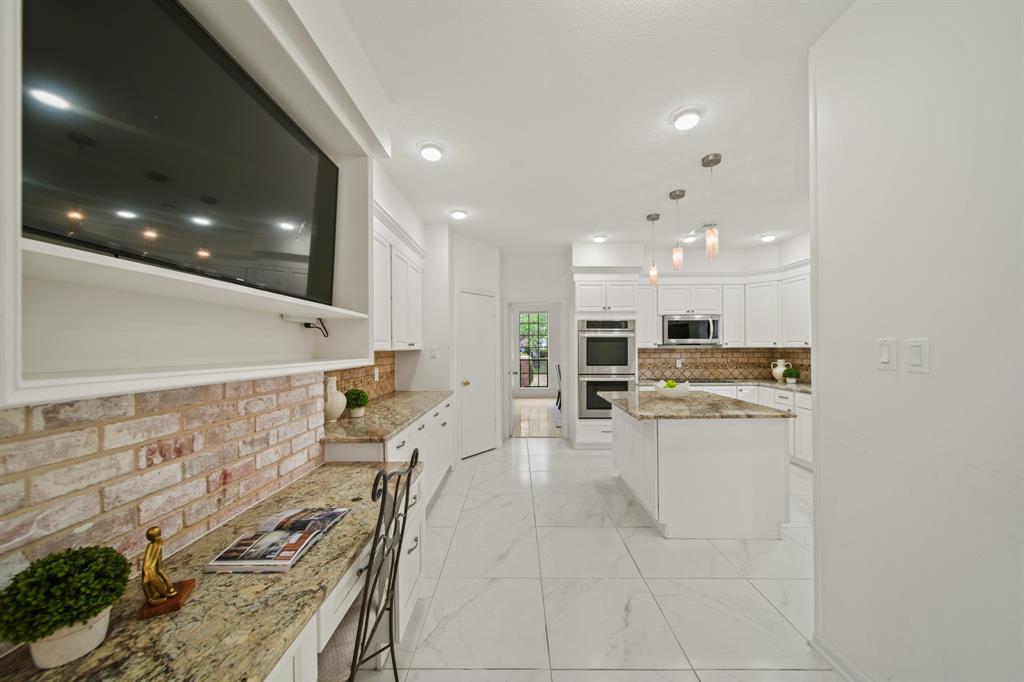203 Laurel Springs Court, Sugar Land, Texas image 8