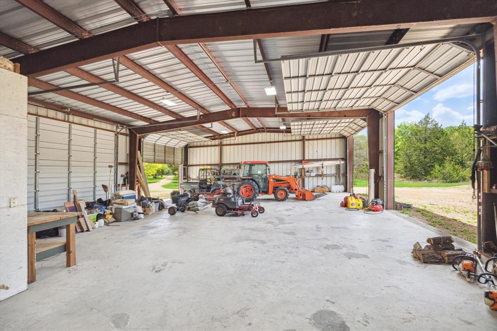 6925 S Sycamore Crossing Road, Bellville, Texas image 35