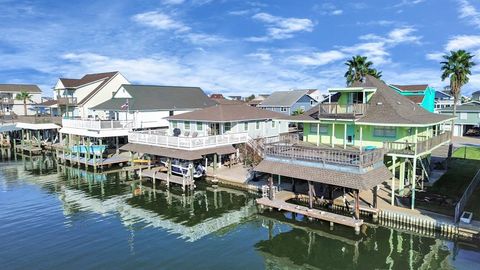 A home in Tiki Island