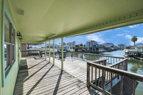 A home in Tiki Island