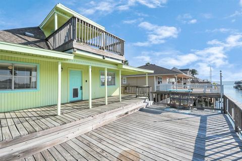 A home in Tiki Island