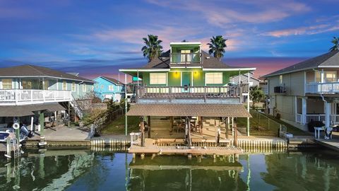 A home in Tiki Island