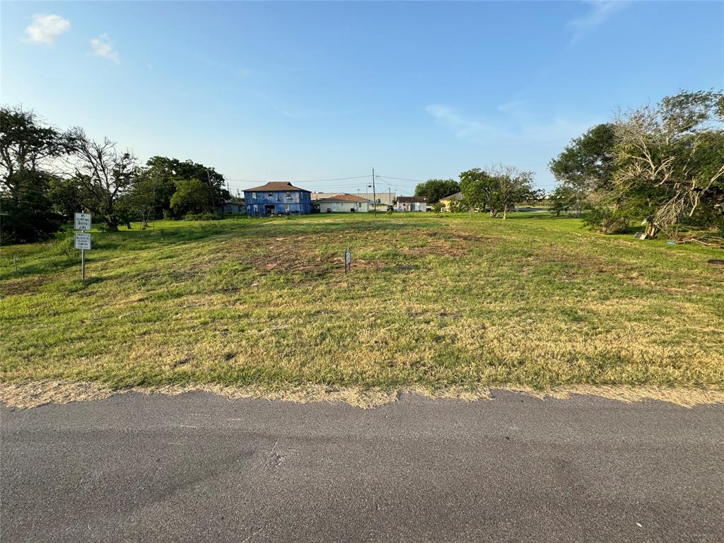 516 S Avenue G, Freeport, Texas image 4