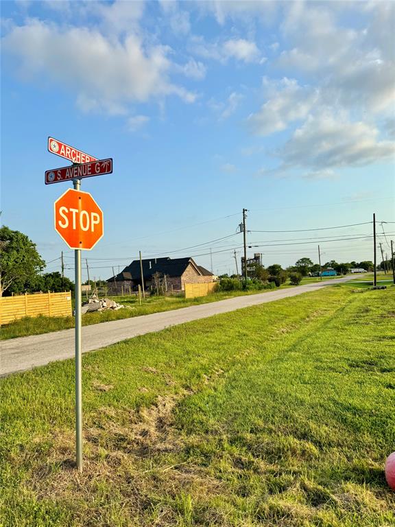 516 S Avenue G, Freeport, Texas image 3