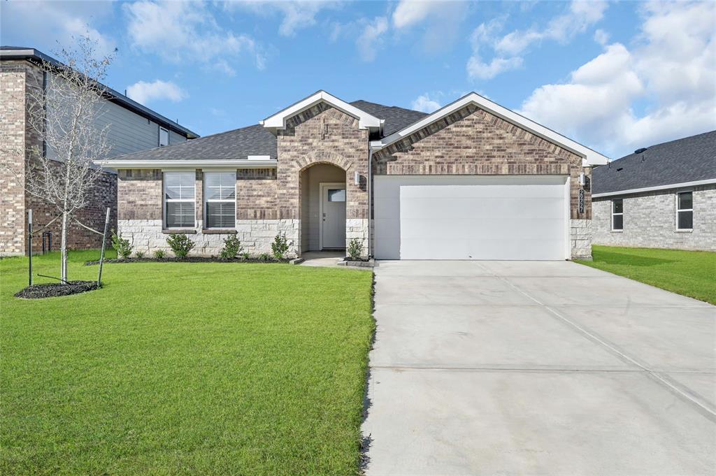 30923 Sherston Lake Loop, Fulshear, Texas image 1