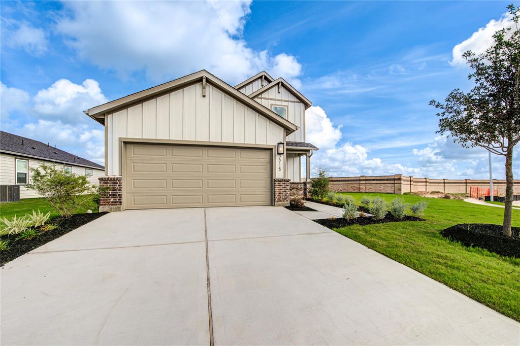 7715 Primrose Myrtle Ln
