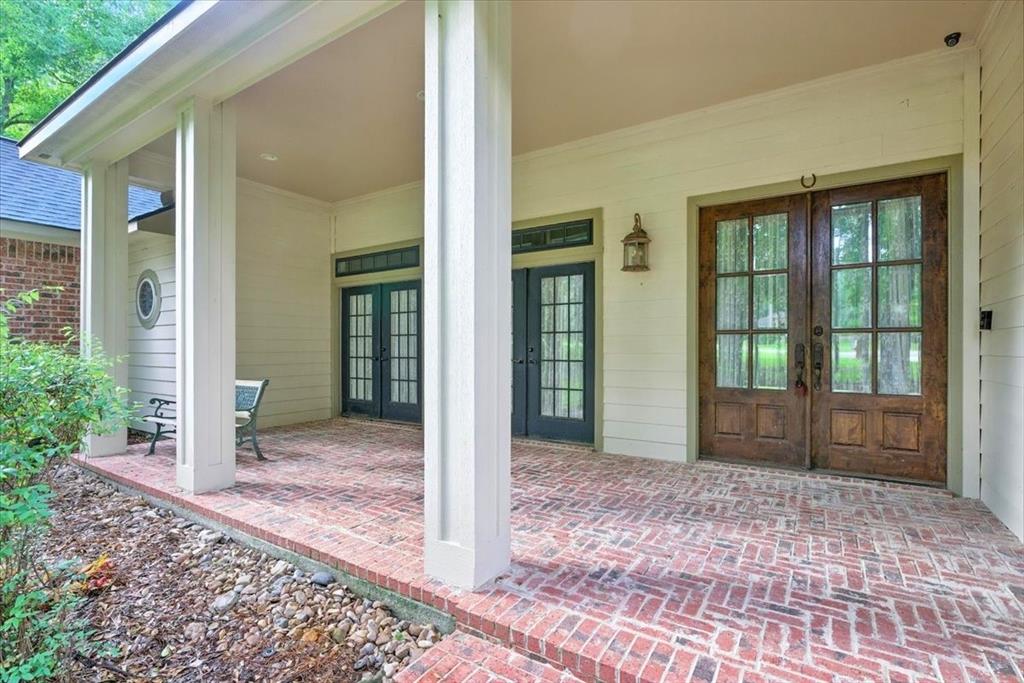 28822 Village Bend