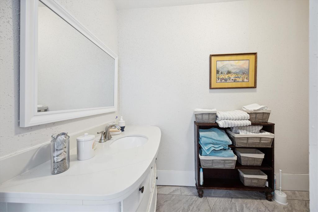 725 Columbus Road, Sealy, Texas image 20