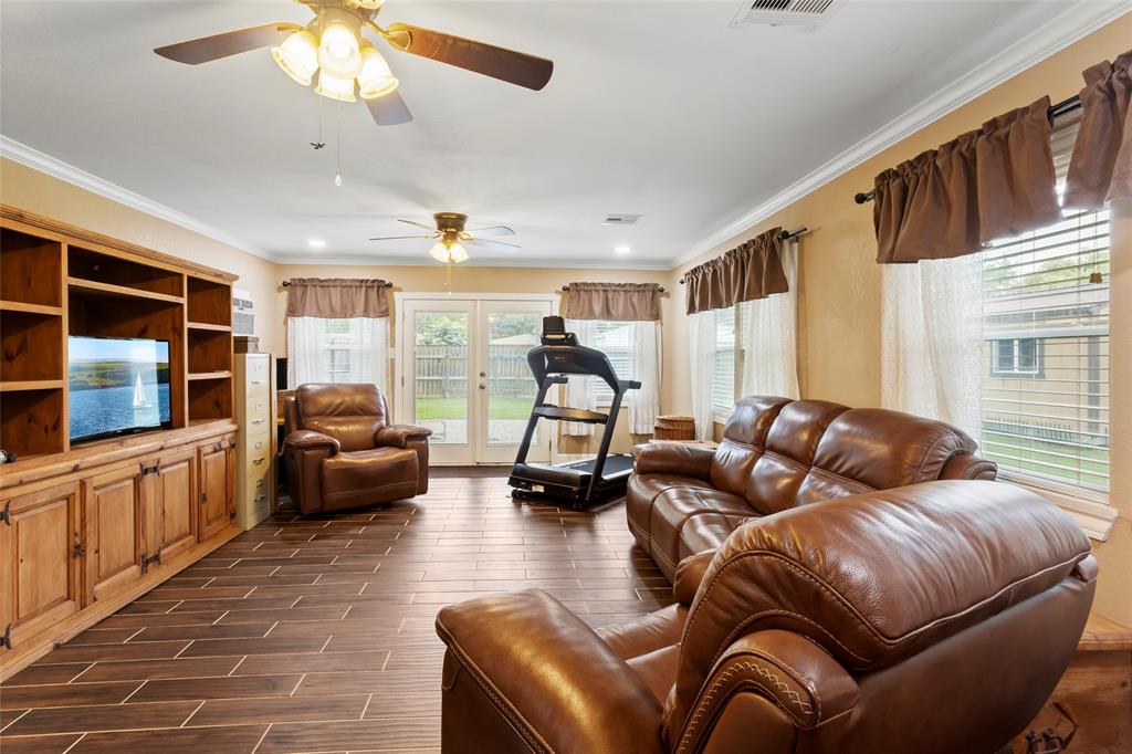 1518 14th Avenue, Texas City, Texas image 12