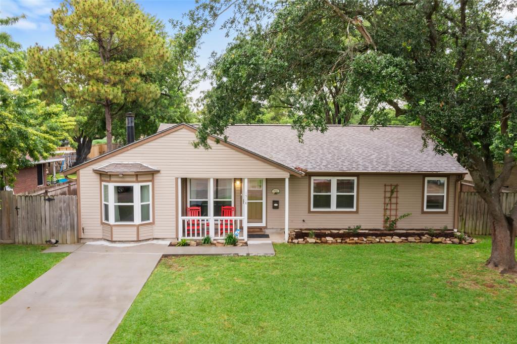 1518 14th Avenue, Texas City, Texas image 2