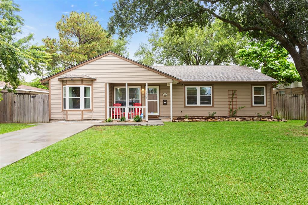 1518 14th Avenue, Texas City, Texas image 1