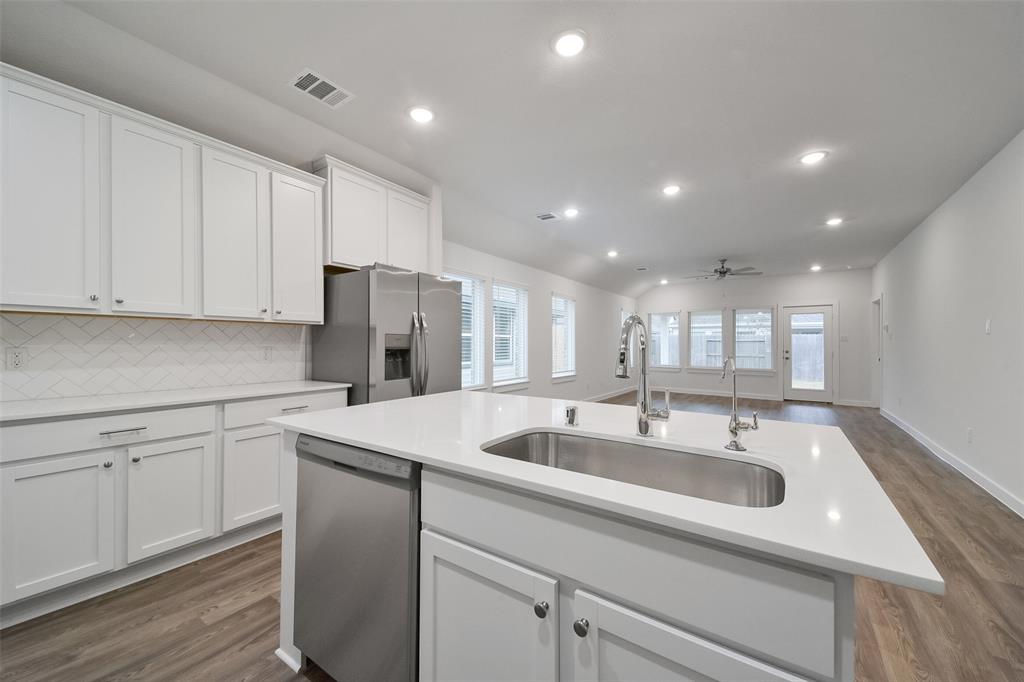 1650 Portia Lane, Conroe, Texas image 13