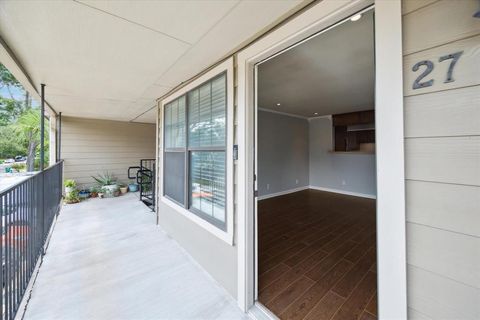 Photo of 606 Marshall Street #B27, Houston, TX 77006 (MLS # 69156535)