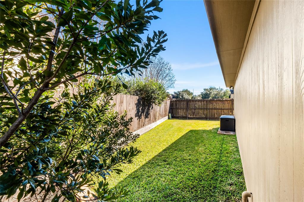 7931 Sutters Chase Court, Sugar Land, Texas image 42