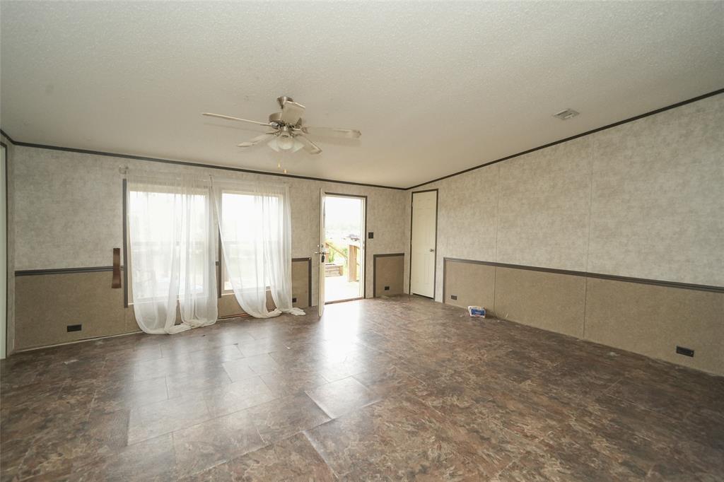 7966 Matthew Steven Drive, Conroe, Texas image 10