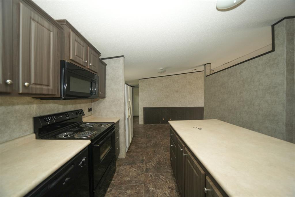 7966 Matthew Steven Drive, Conroe, Texas image 4