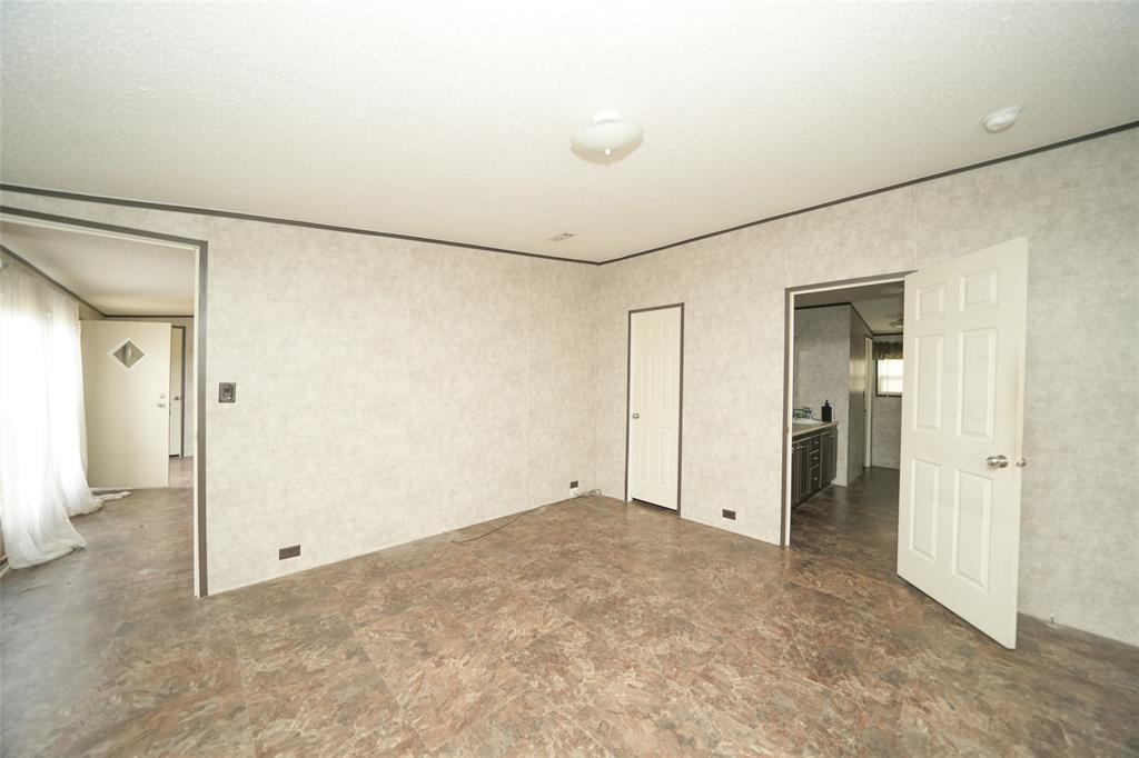 7966 Matthew Steven Drive, Conroe, Texas image 14