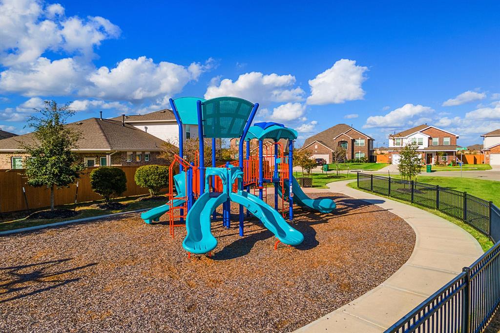 2107 Tioga View Drive, Iowa Colony, Texas image 8