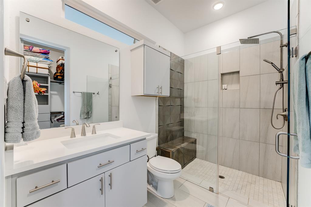 1002 Royal Lakes Manor Boulevard, Richmond, Texas image 34
