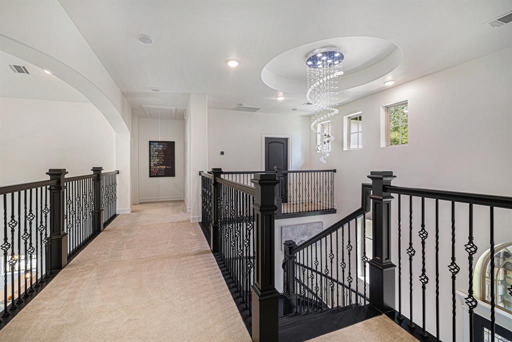 290 Apple Valley Dr