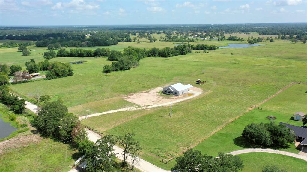 4236 Jozye Road, Madisonville, Texas image 8