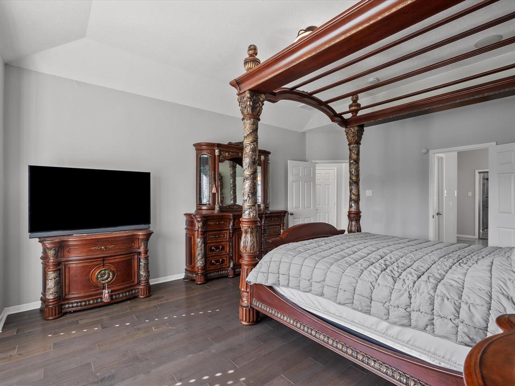 617 Forest Village Circle, La Marque, Texas image 20