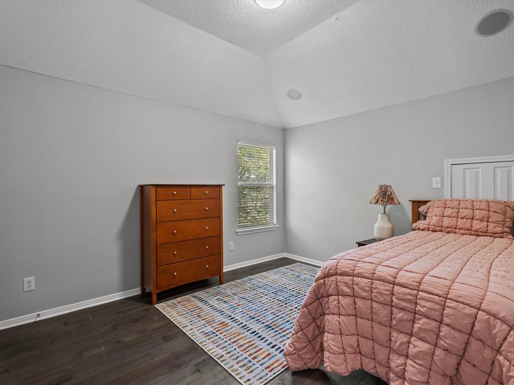 617 Forest Village Circle, La Marque, Texas image 36