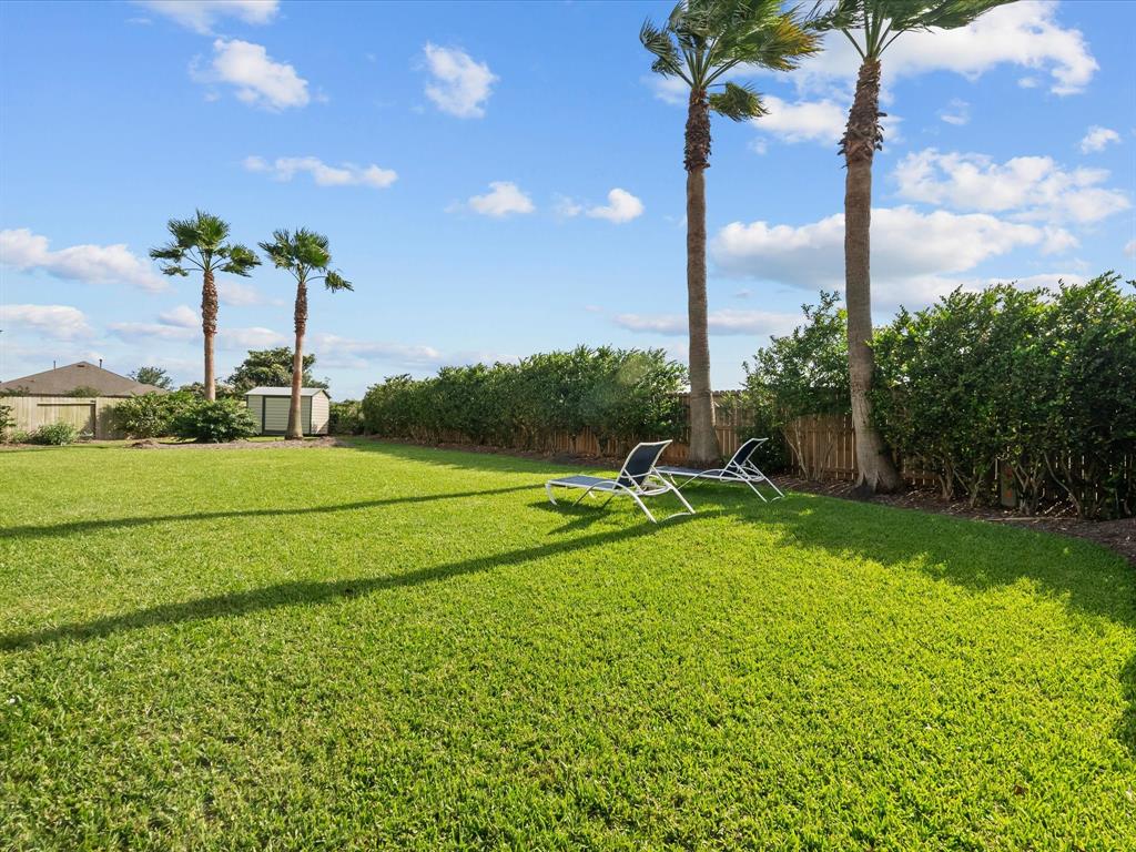 617 Forest Village Circle, La Marque, Texas image 40