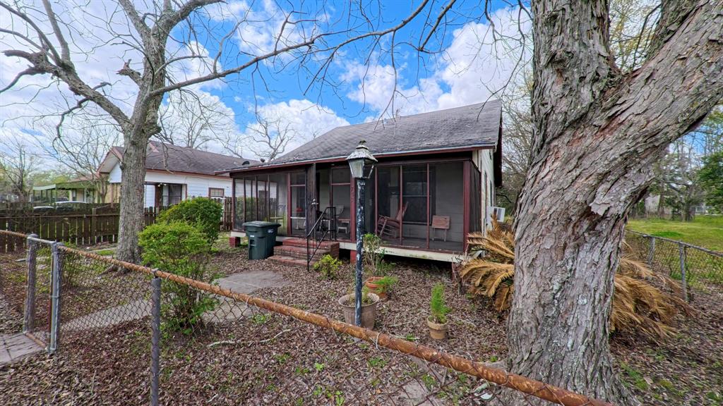 1737 9th Street, Port Arthur, Texas image 2