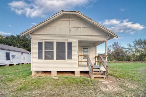 Single Family Residence in Hempstead TX 935 Main Street.jpg