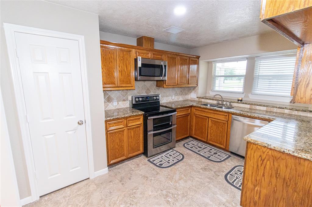 15432 Atwood Lane