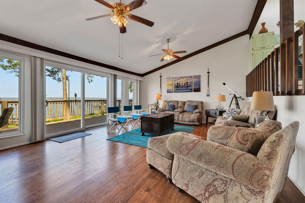 81 Lakeview Shores Drive, Coldspring, Texas image 5