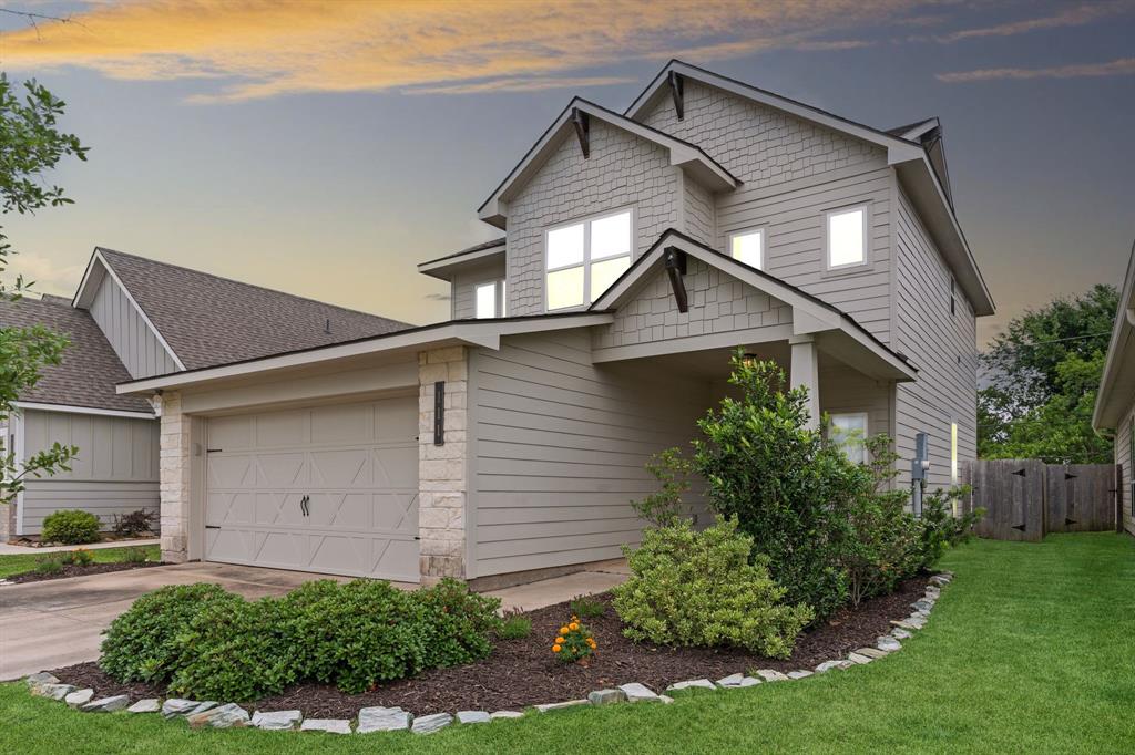 111 Austin Road, Angleton, Texas image 3