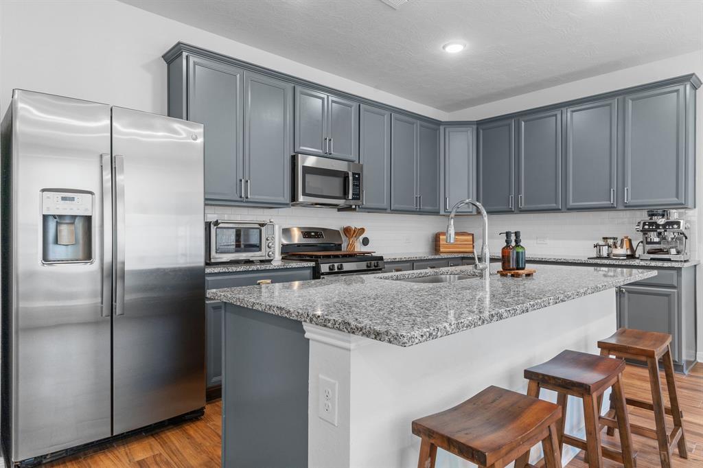 111 Austin Road, Angleton, Texas image 26