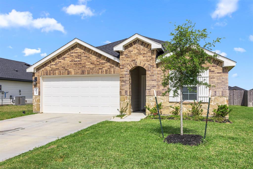 1108 Sundown Prairie Dr Dr, Sealy, Texas image 1