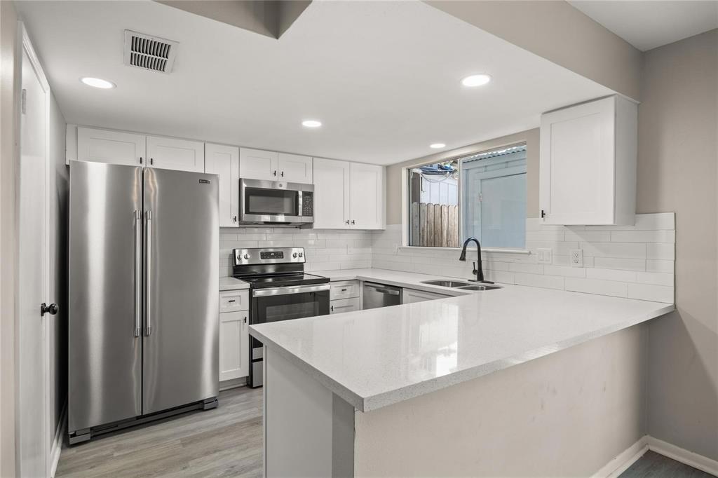 10018 Knoboak Drive #20, Houston, Texas image 3