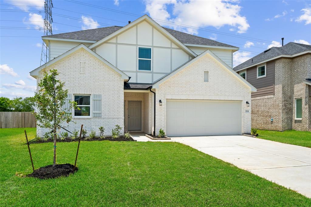 3211 Falling Brook Drive, Baytown, Texas image 2