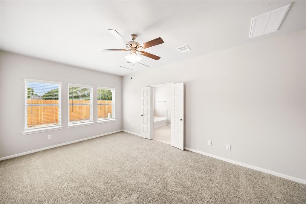 3211 Falling Brook Drive, Baytown, Texas image 15