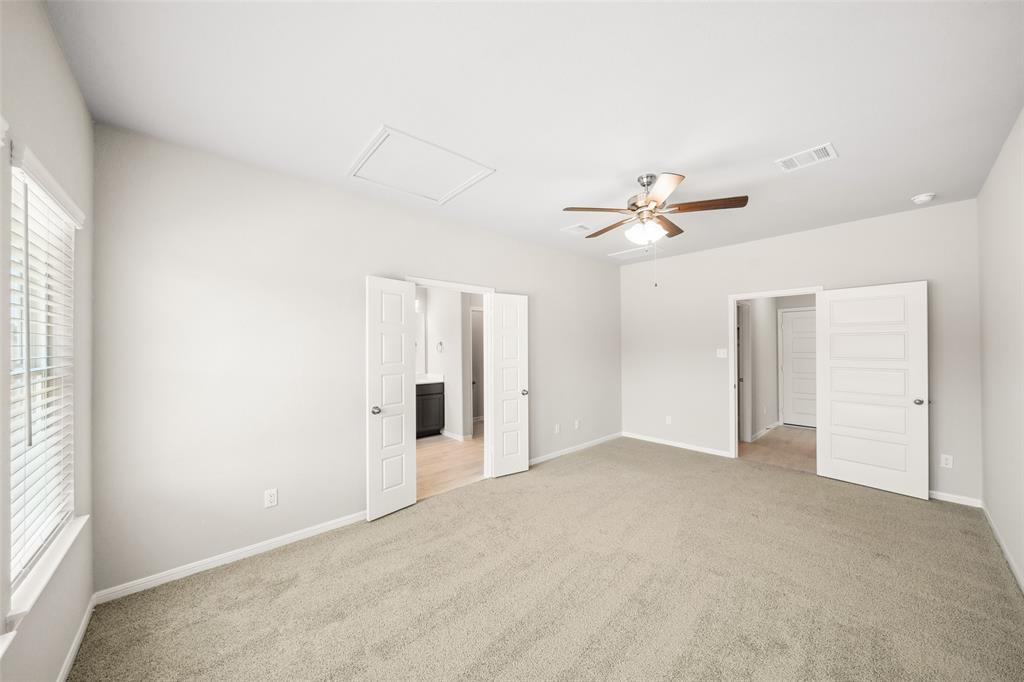 3211 Falling Brook Drive, Baytown, Texas image 16