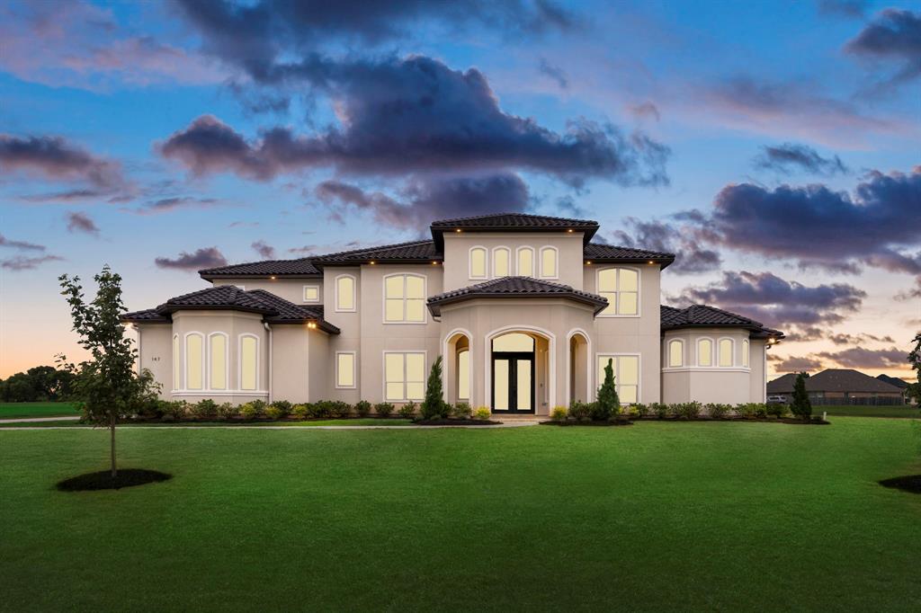147 Mia Lago Drive