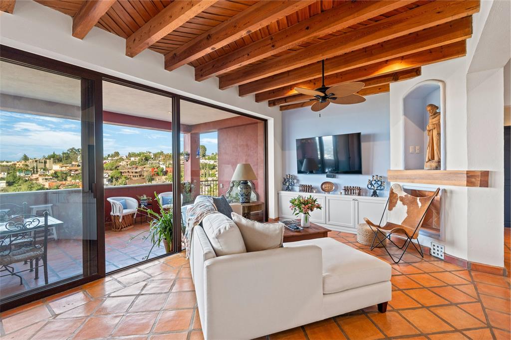 37700, Mexico, 2 Bedrooms Bedrooms, ,3 BathroomsBathrooms,Residential,Active,51562